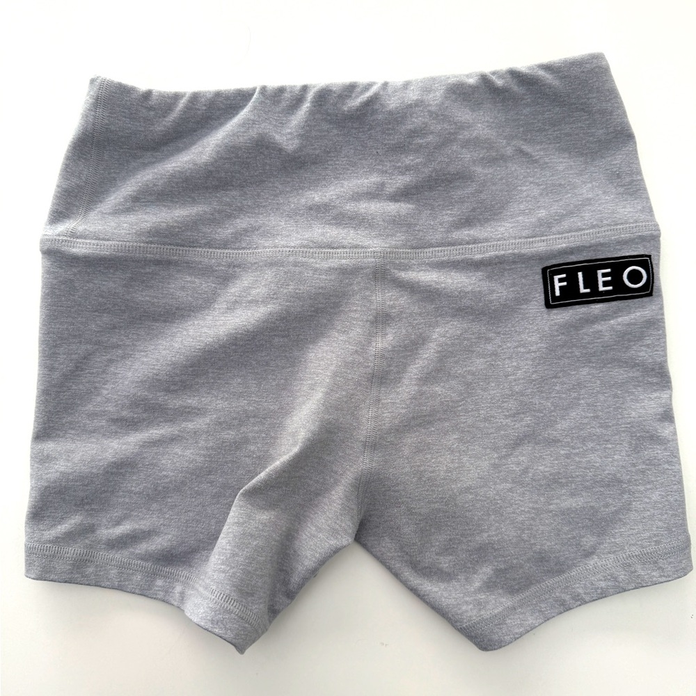 FLEO Shorts